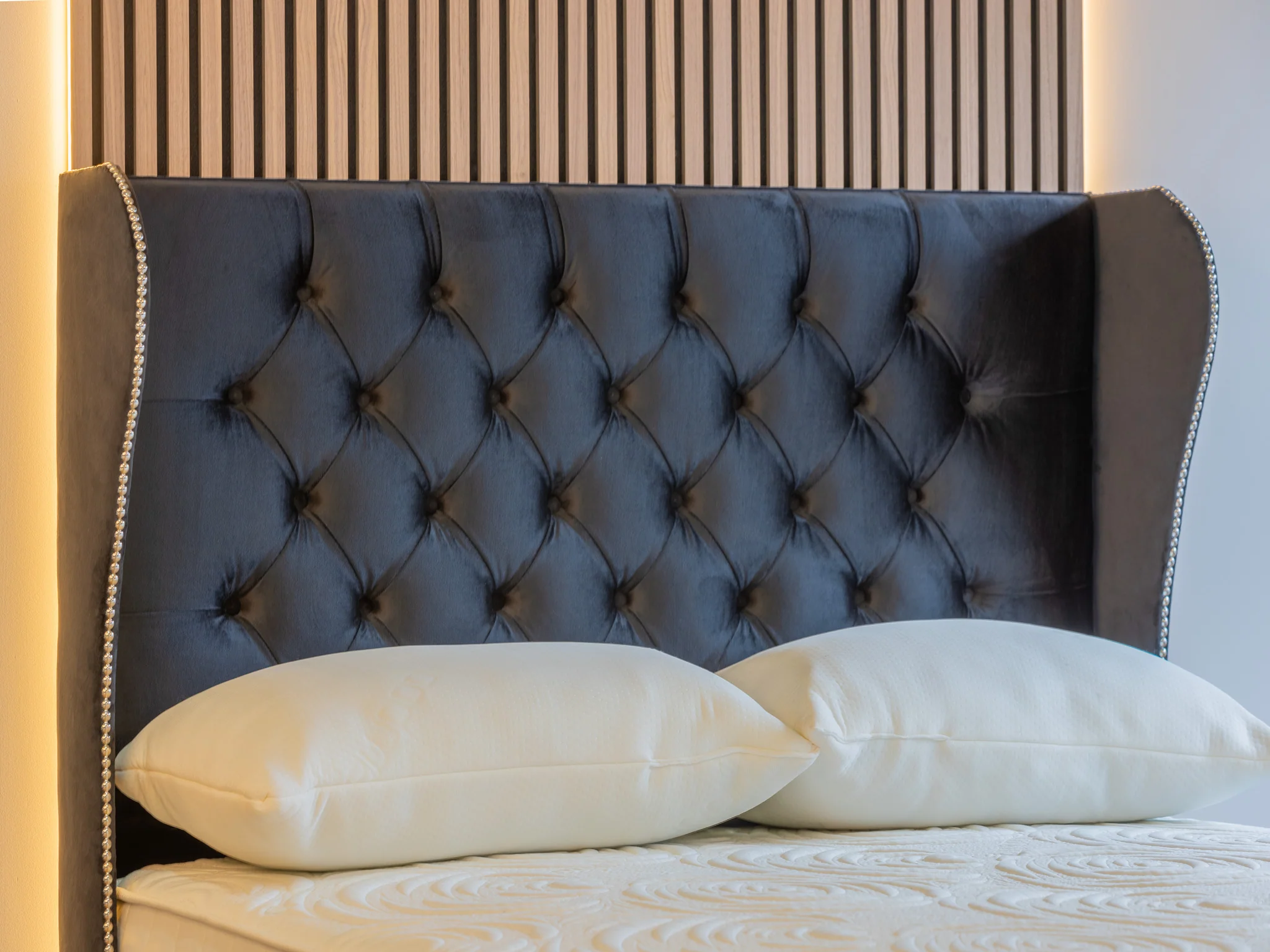 FEATURED BEDS